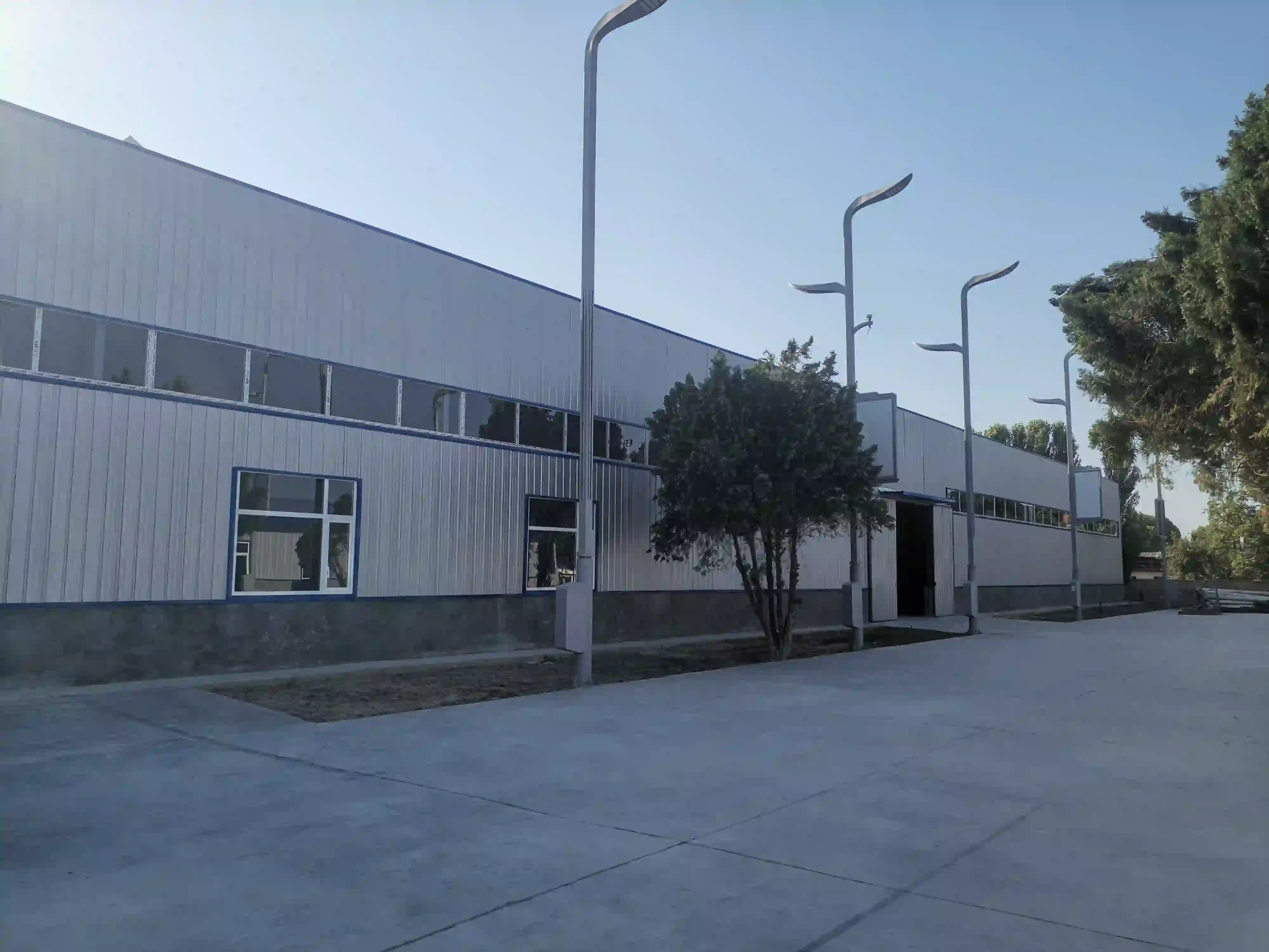 车间实景 / Factory Scene